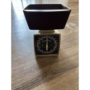 1981 Fairgrove 10 Pound Kitchen Scale US and Metric Removable Top Tray Almond